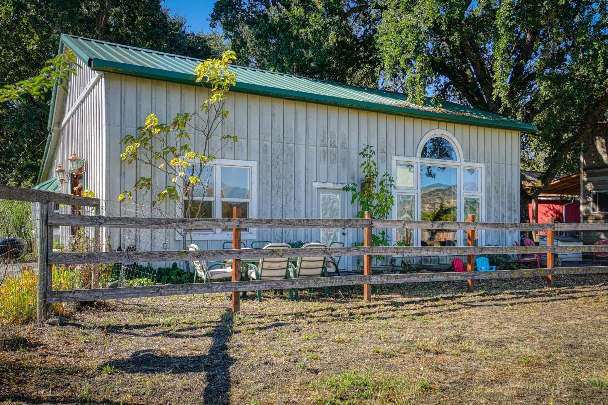 فيلا Soul Whispering Ranch Retreat Upper Lake المظهر الخارجي الصورة
